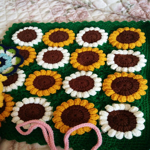 Blingcute | Crochet Cushion | Sunflower Cushion for Home Decor - Blingcute