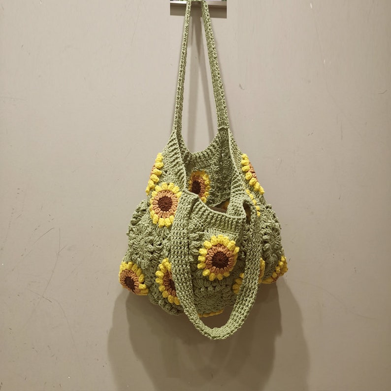 Crochet Sunflower Bag Charm 🌻 (can be use as pouch too!)